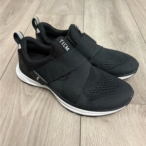 TIEM Slipstream Womens Indoor Cycling Shoes Size 7  Black 2 Bolt Cleat EUC